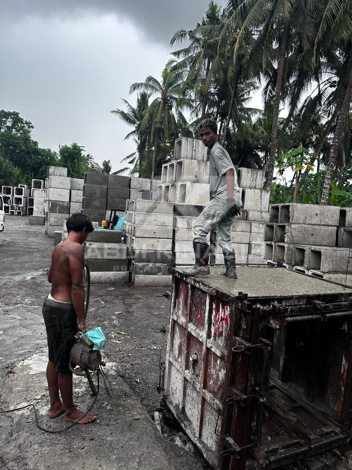 Dokumentasi Proyek 13